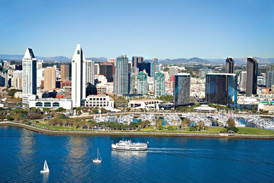 Cruise along the San Diego waterway