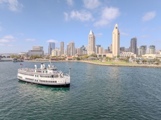Picture of San Diego Premier Saturday Night Dinner Cruise