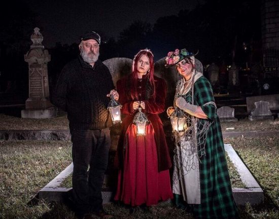 Picture of Charleston Ghosts and Gravestones