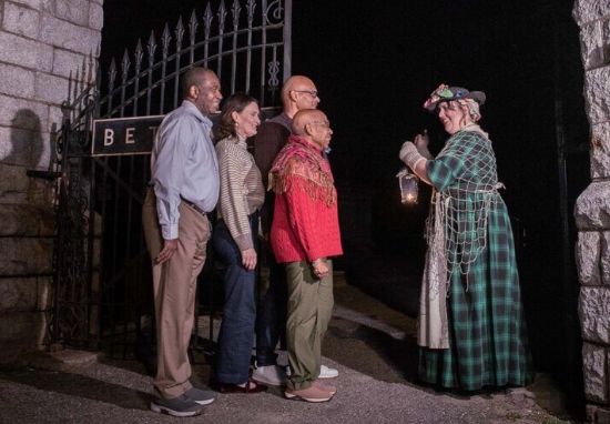 Picture of Charleston Ghosts and Gravestones