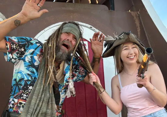 Picture of Tropical Sunset Cruise aboard the Black Raven Pirate Ship